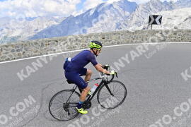 Photo #2385845 | 24-07-2022 16:06 | Passo Dello Stelvio - Prato side BICYCLES
