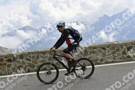 Photo #2426530 | 28-07-2022 11:25 | Passo Dello Stelvio - Prato side BICYCLES