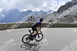 Photo #2417507 | 27-07-2022 11:46 | Passo Dello Stelvio - Prato side BICYCLES