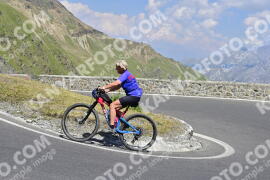 Photo #2367707 | 21-07-2022 14:36 | Passo Dello Stelvio - Prato side BICYCLES