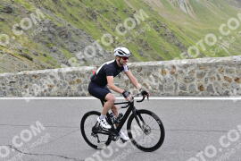Photo #2406020 | 26-07-2022 12:21 | Passo Dello Stelvio - Prato side BICYCLES