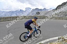 Photo #2406002 | 26-07-2022 12:17 | Passo Dello Stelvio - Prato side BICYCLES
