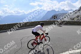 Photo #2376105 | 24-07-2022 09:32 | Passo Dello Stelvio - Prato side BICYCLES