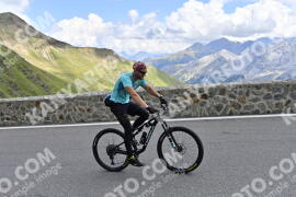 Photo #2407058 | 26-07-2022 13:57 | Passo Dello Stelvio - Prato side BICYCLES