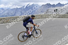 Photo #2460223 | 31-07-2022 13:53 | Passo Dello Stelvio - Prato side BICYCLES