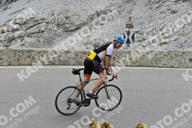 Photo #2420848 | 27-07-2022 14:00 | Passo Dello Stelvio - Prato side BICYCLES