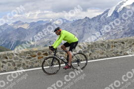 Photo #2461914 | 31-07-2022 15:38 | Passo Dello Stelvio - Prato side BICYCLES