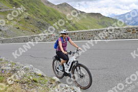 Photo #2406055 | 26-07-2022 12:23 | Passo Dello Stelvio - Prato side BICYCLES