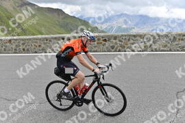 Photo #2418976 | 27-07-2022 12:39 | Passo Dello Stelvio - Prato side BICYCLES