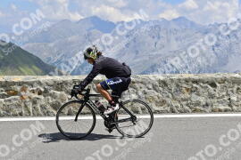 Photo #2383753 | 24-07-2022 13:40 | Passo Dello Stelvio - Prato side BICYCLES