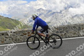 Photo #2431340 | 29-07-2022 13:56 | Passo Dello Stelvio - Prato side BICYCLES