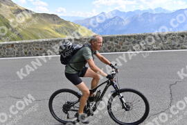 Photo #2752888 | 26-08-2022 11:10 | Passo Dello Stelvio - Prato side BICYCLES