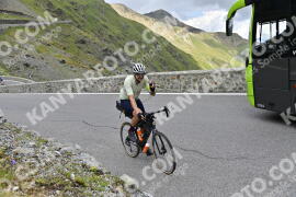 Photo #2420970 | 27-07-2022 14:06 | Passo Dello Stelvio - Prato side BICYCLES