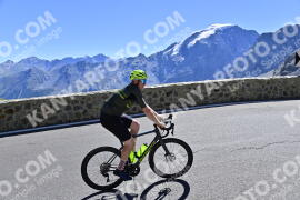 Photo #2337520 | 17-07-2022 10:35 | Passo Dello Stelvio - Prato side BICYCLES