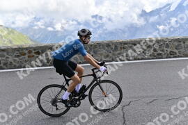 Photo #2417002 | 27-07-2022 11:39 | Passo Dello Stelvio - Prato side BICYCLES