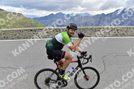 Photo #2446032 | 30-07-2022 15:32 | Passo Dello Stelvio - Prato side BICYCLES