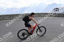 Photo #2365307 | 21-07-2022 11:17 | Passo Dello Stelvio - Prato side BICYCLES