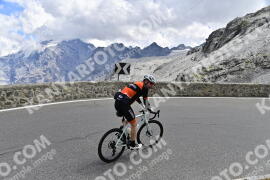 Photo #2420409 | 27-07-2022 13:36 | Passo Dello Stelvio - Prato side BICYCLES