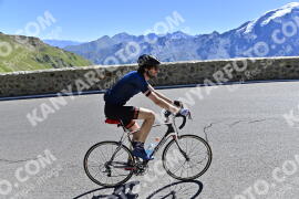 Photo #2337848 | 17-07-2022 10:44 | Passo Dello Stelvio - Prato side BICYCLES