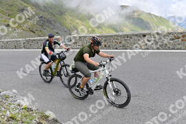 Photo #2425106 | 28-07-2022 13:17 | Passo Dello Stelvio - Prato side BICYCLES