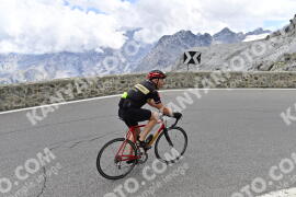 Photo #2406113 | 26-07-2022 12:32 | Passo Dello Stelvio - Prato side BICYCLES
