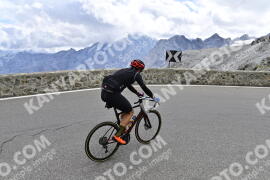 Photo #2405536 | 26-07-2022 11:31 | Passo Dello Stelvio - Prato side BICYCLES