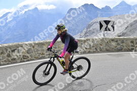 Photo #2463437 | 31-07-2022 10:30 | Passo Dello Stelvio - Prato side BICYCLES