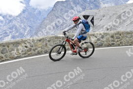 Photo #2406096 | 26-07-2022 12:31 | Passo Dello Stelvio - Prato side BICYCLES
