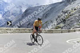 Photo #2425173 | 28-07-2022 13:28 | Passo Dello Stelvio - Prato side BICYCLES