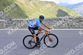 Photo #2406693 | 26-07-2022 13:22 | Passo Dello Stelvio - Prato side BICYCLES