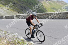 Photo #2399918 | 25-07-2022 12:00 | Passo Dello Stelvio - Prato side BICYCLES