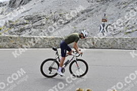 Photo #2407225 | 26-07-2022 14:25 | Passo Dello Stelvio - Prato side BICYCLES