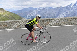 Photo #2459891 | 31-07-2022 13:37 | Passo Dello Stelvio - Prato side BICYCLES