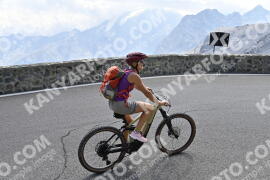 Photo #2365113 | 21-07-2022 11:05 | Passo Dello Stelvio - Prato side BICYCLES