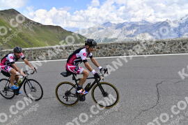 Photo #2407091 | 26-07-2022 14:07 | Passo Dello Stelvio - Prato side BICYCLES