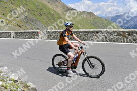 Photo #2420130 | 27-07-2022 13:27 | Passo Dello Stelvio - Prato side BICYCLES