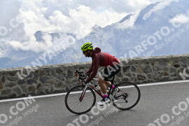 Photo #2416630 | 27-07-2022 11:34 | Passo Dello Stelvio - Prato side BICYCLES