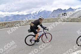 Photo #2446216 | 30-07-2022 13:01 | Passo Dello Stelvio - Prato side BICYCLES