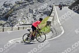 Photo #2372067 | 22-07-2022 14:17 | Passo Dello Stelvio - Prato side BICYCLES