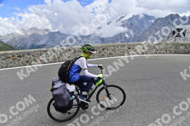 Photo #2431498 | 29-07-2022 14:05 | Passo Dello Stelvio - Prato side BICYCLES
