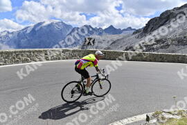 Photo #2755958 | 26-08-2022 13:09 | Passo Dello Stelvio - Prato side BICYCLES