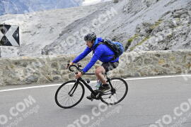 Photo #2407229 | 26-07-2022 14:28 | Passo Dello Stelvio - Prato side BICYCLES