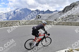 Photo #2420512 | 27-07-2022 13:40 | Passo Dello Stelvio - Prato side BICYCLES