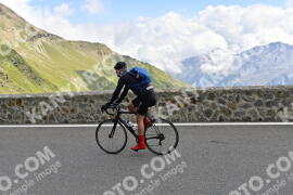 Photo #2427219 | 28-07-2022 11:52 | Passo Dello Stelvio - Prato side BICYCLES