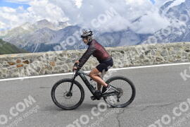 Photo #2431418 | 29-07-2022 14:03 | Passo Dello Stelvio - Prato side BICYCLES