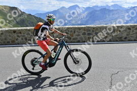 Photo #2306318 | 15-07-2022 10:50 | Passo Dello Stelvio - Prato side BICYCLES