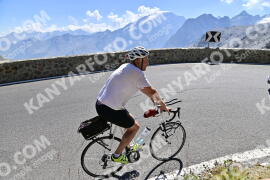 Photo #2369198 | 22-07-2022 11:01 | Passo Dello Stelvio - Prato side BICYCLES