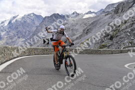 Photo #2765928 | 28-08-2022 13:40 | Passo Dello Stelvio - Prato side BICYCLES