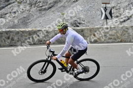 Photo #2401504 | 25-07-2022 12:58 | Passo Dello Stelvio - Prato side BICYCLES