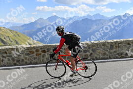 Photo #2752789 | 26-08-2022 11:00 | Passo Dello Stelvio - Prato side BICYCLES